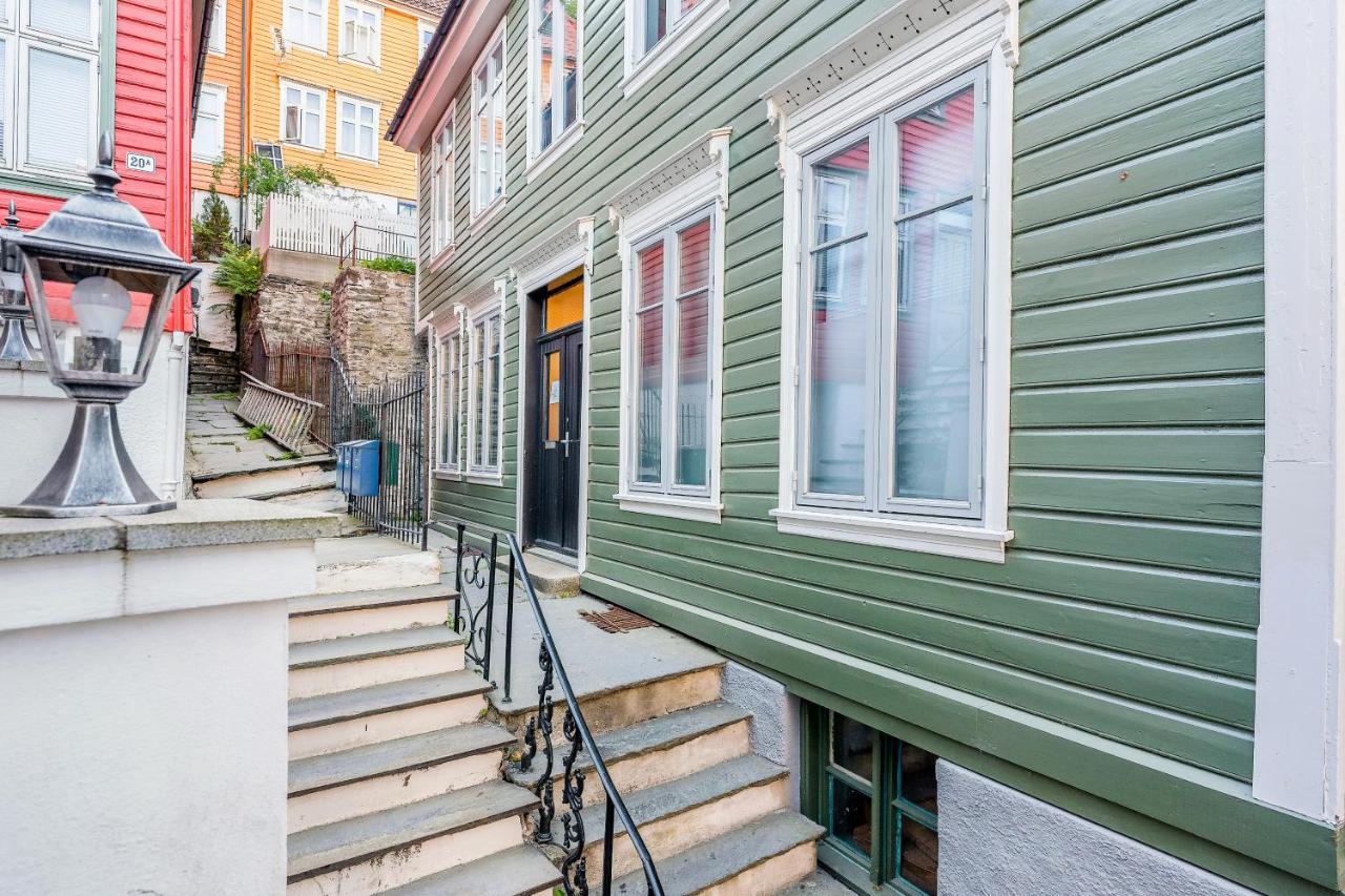 Lo Apartments Берген Экстерьер фото